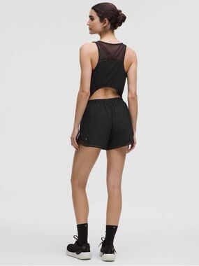 Lululemon Hotty Hot Running Romper *Lace Trim
Black XL EUC